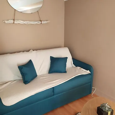 Cool Center Floral Apartman